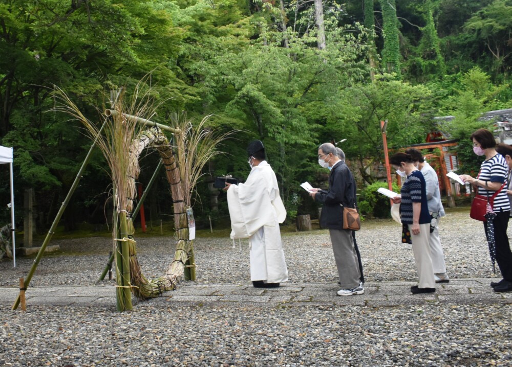 粟田神社の茅の輪くぐり　2021年6月30日　撮影：MKタクシー