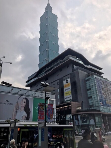 台湾一高いビル「台北101」