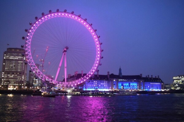 イギリスの人気観光スポット「ロンドン・アイ」