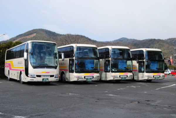 2004年5月　エムケイ観光バス運輸開始