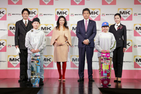 2020年1月28日　MKタクシー新制服発表会に駆けつけた岡本碧優選手