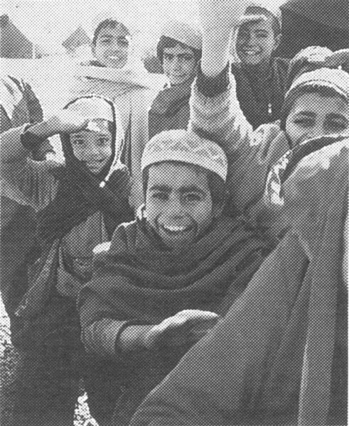 アフガン難民の子供たち