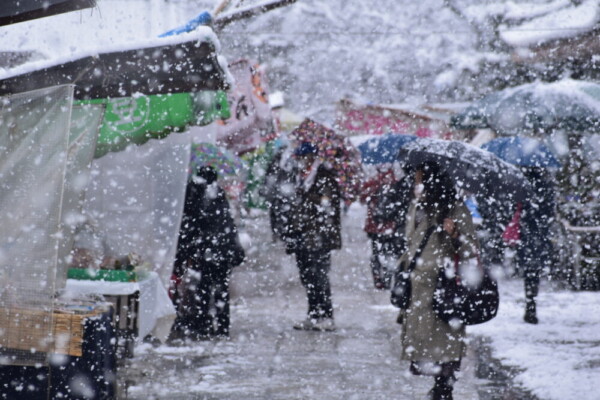 大雪に見舞われた初弘法　2022年1月21日　撮影：MKタクシー