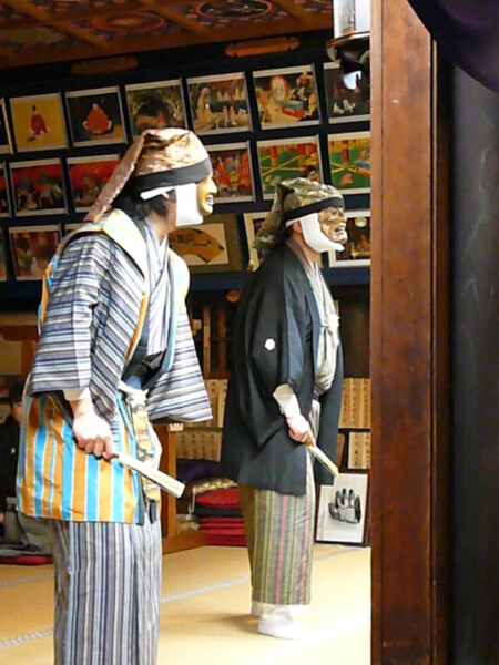 千本ゑんま堂の大念仏狂言　2007年2月3日　撮影：MKタクシー