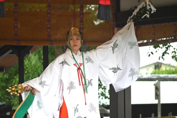 城南宮の夏越の神楽　2024年6月30日　撮影：MKタクシー