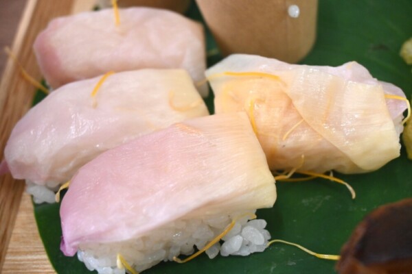 あいのたに蓮まつりの「蓮すし」　2025年7月5日　撮影：MKタクシー