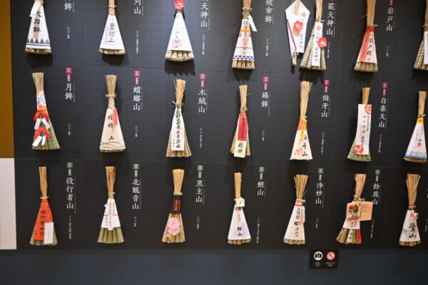 大丸京都店の厄除けちまき展示　2025年7月13日　撮影：MKタクシー