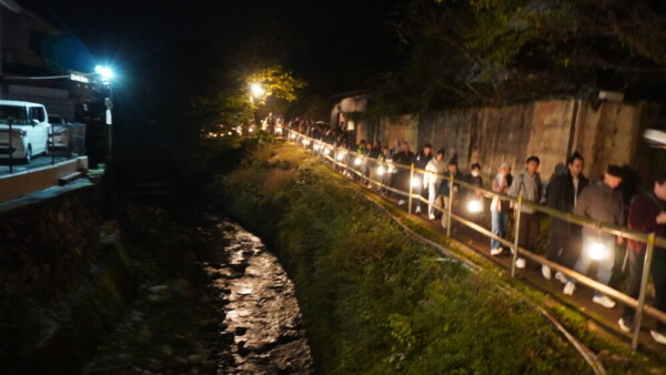 19：20　鞍馬川沿いの迂回路　撮影：MKトラベル